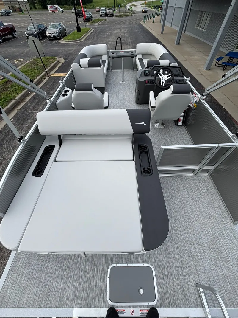 Slide: The Image of Bennington 22 SSB Snap 2026 - 16