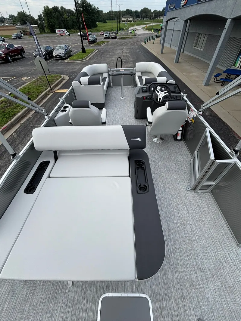 Slide: The Image of Bennington 22 SSB Snap 2026 - 17