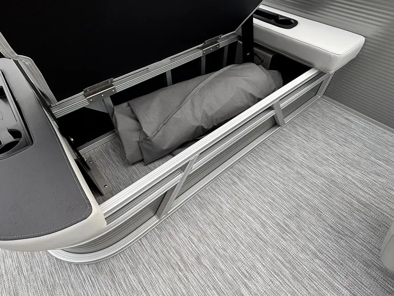 Slide: The Image of Bennington 22 SSB Snap 2026 - 19