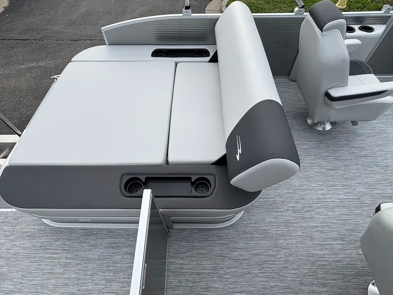 Slide: The Image of Bennington 22 SSB Snap 2026 - 22