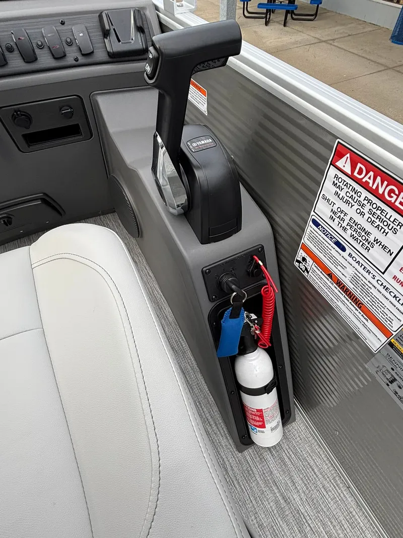 Slide: The Image of Bennington 22 SSB Snap 2026 - 25