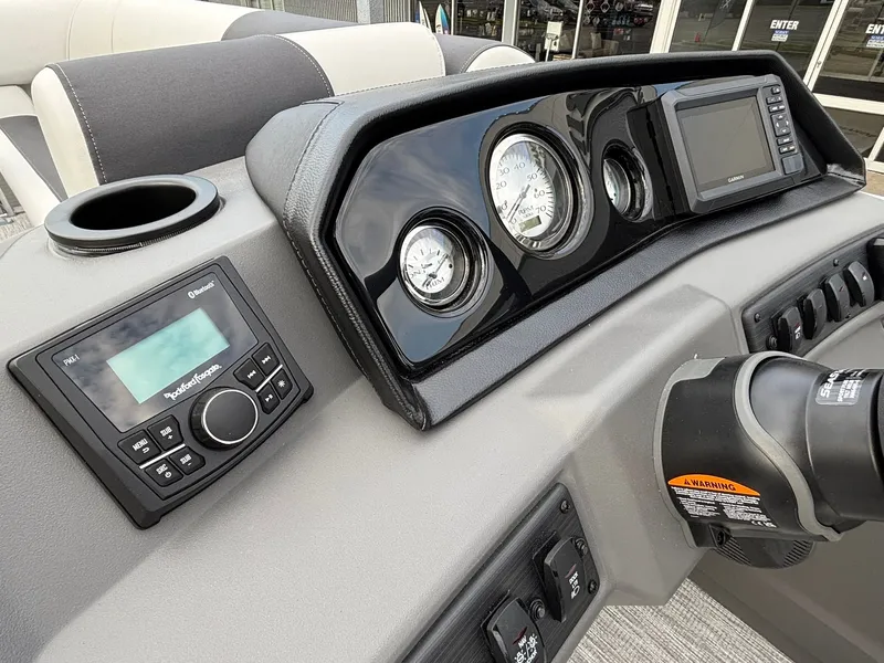 Slide: The Image of Bennington 22 SSB Snap 2026 - 28