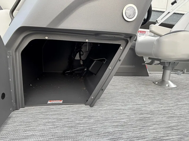 Slide: The Image of Bennington 22 SSB Snap 2026 - 29