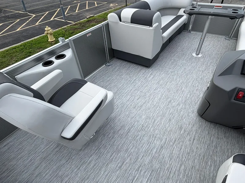 Slide: The Image of Bennington 22 SSB Snap 2026 - 30