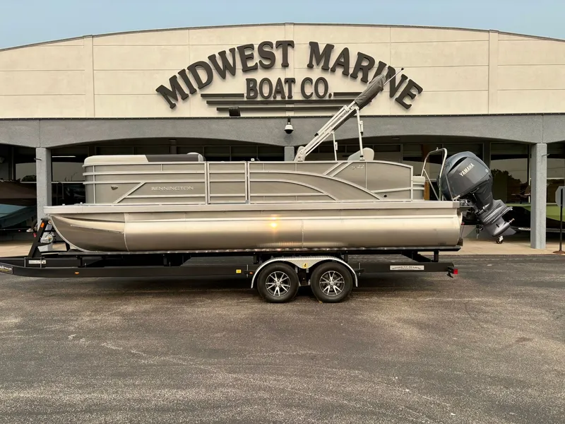 Slide: The Image of Bennington 22 SSB Snap 2025 - 1