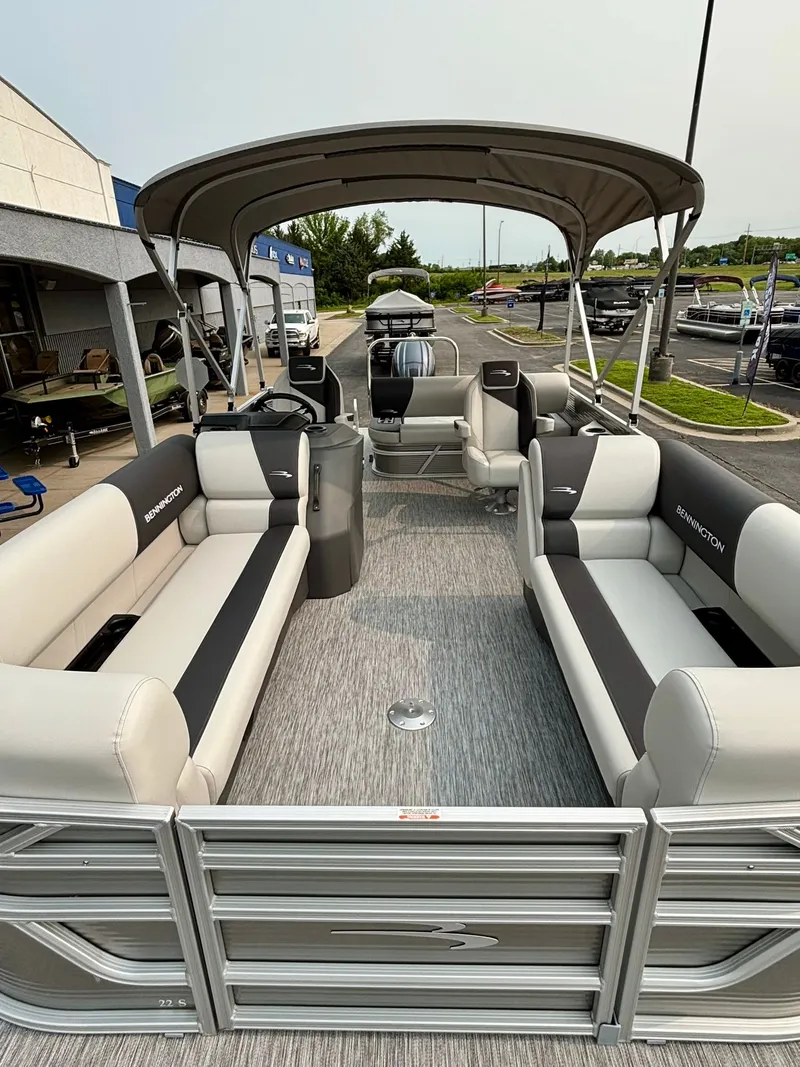 Slide: The Image of Bennington 22 SSB Snap 2025 - 16