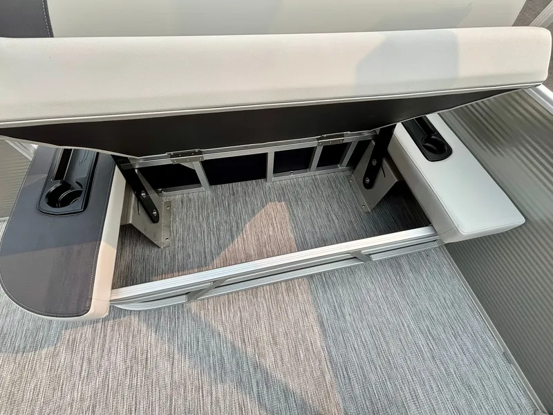 Slide: The Image of Bennington 22 SSB Snap 2025 - 24