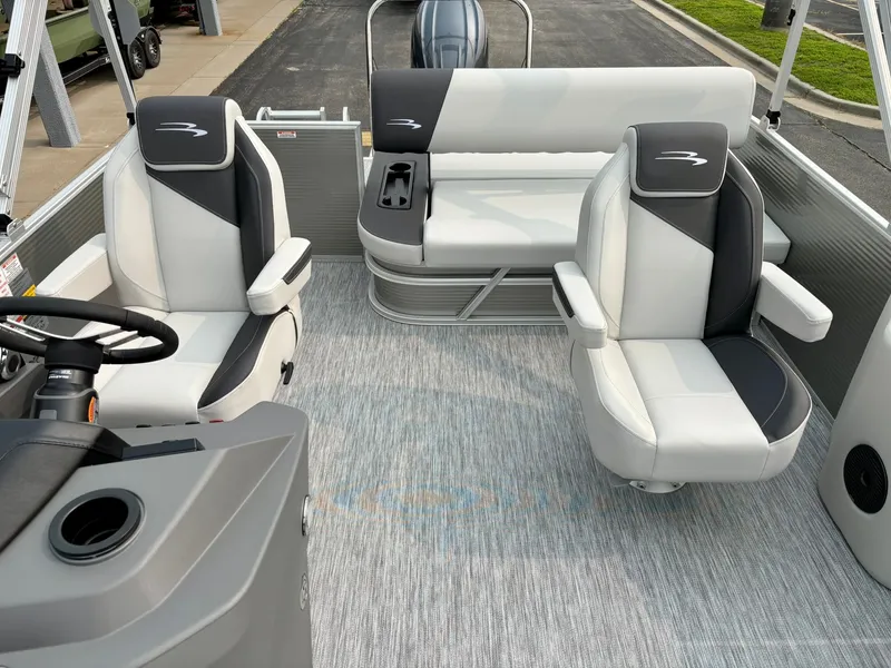 Slide: The Image of Bennington 22 SSB Snap 2025 - 26