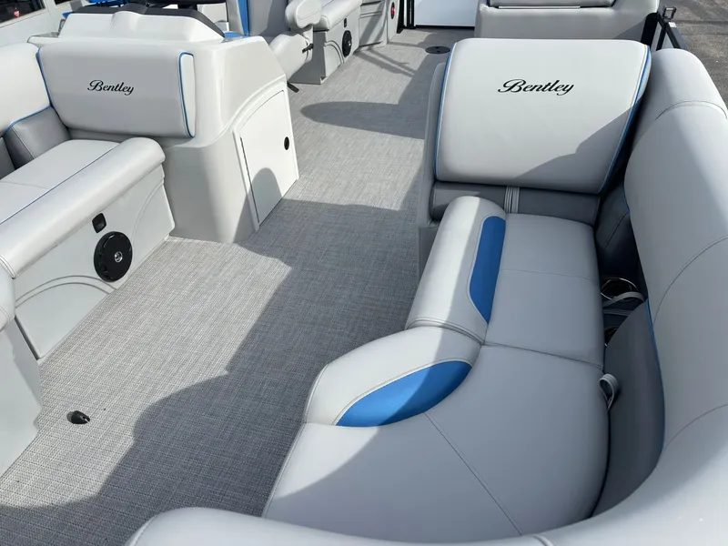 Slide: The Image of Bentley Pontoons 223 Bolt 2026 - 14