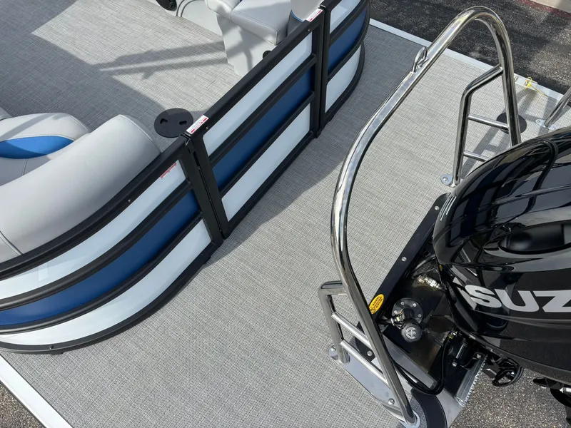 Slide: The Image of Bentley Pontoons 223 Bolt 2026 - 21