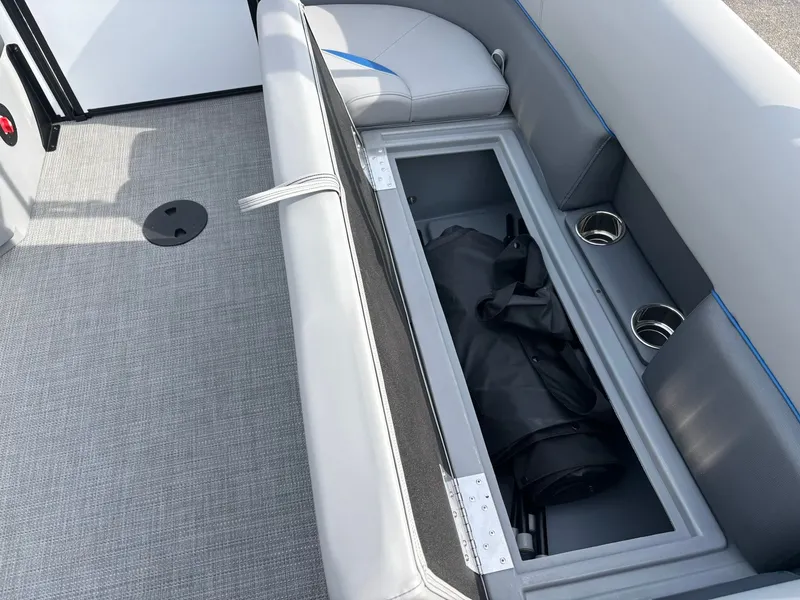 Slide: The Image of Bentley Pontoons 223 Bolt 2026 - 29