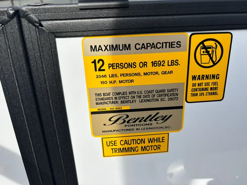 Slide: The Image of Bentley Pontoons 223 Bolt 2026 - 31