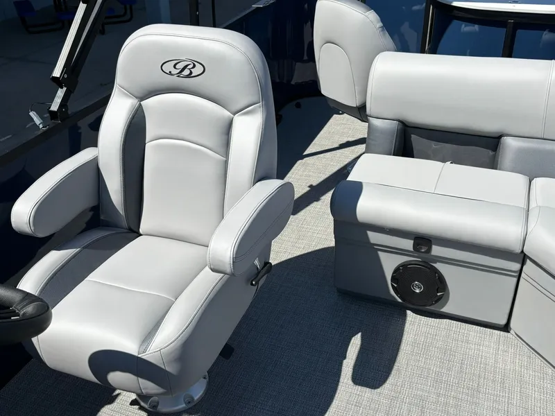 Slide: The Image of Bentley Pontoons 200 Fish N Cruise 2026 - 27