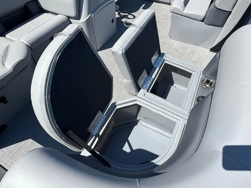 Slide: The Image of Bentley Pontoons 200 Fish N Cruise 2026 - 29