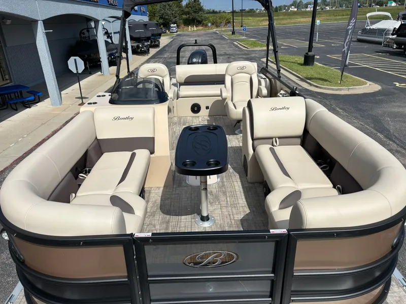 Slide: The Image of Bentley Pontoons 223 Legacy Swingback 2026 - 24