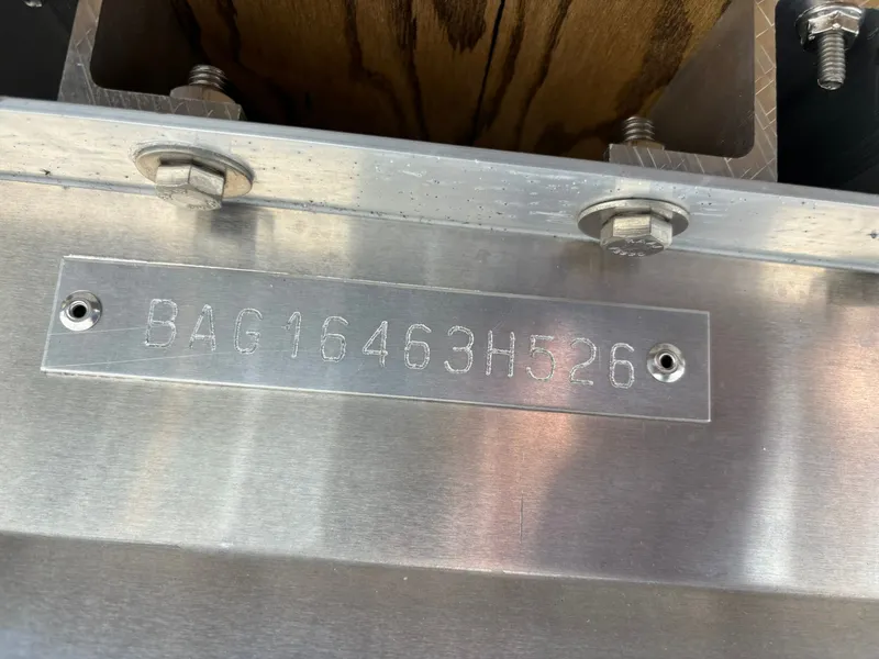 Slide: The Image of Bentley Pontoons 223 Legacy Swingback 2026 - 31