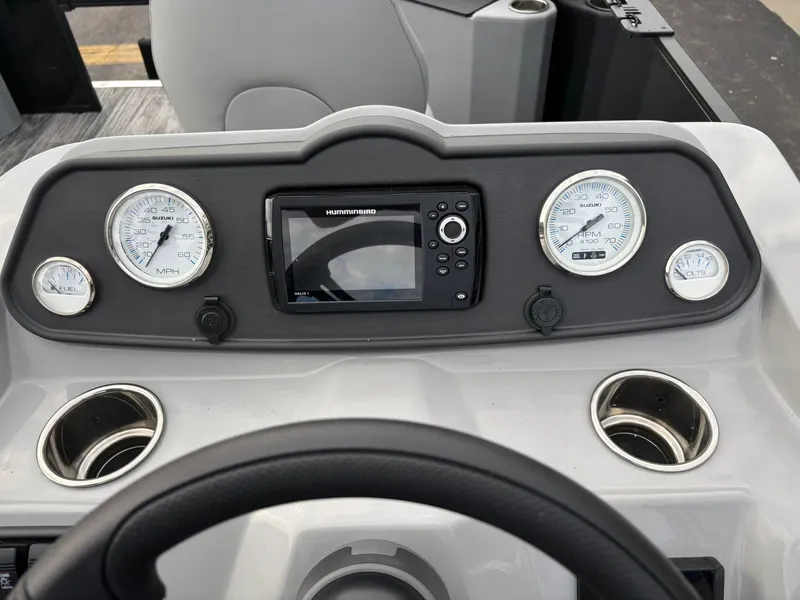 Slide: The Image of Bentley Pontoons 200 Fish CWT 2026 - 21