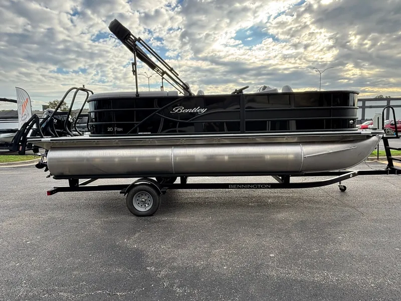 Slide: The Image of Bentley Pontoons 200 Fish CWT 2026 - 36