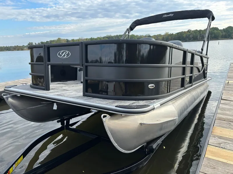 Slide: The Image of Bentley Pontoons 200 Fish CWT 2026 - 4