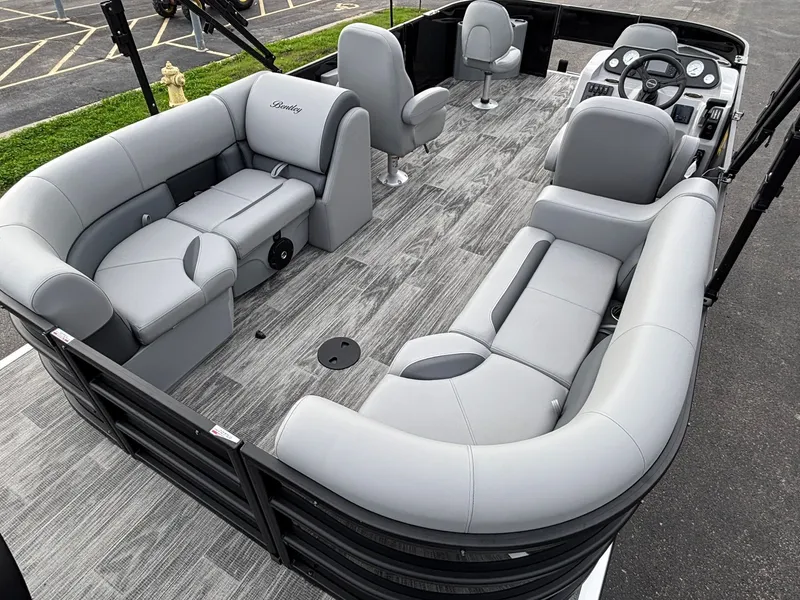 Slide: The Image of Bentley Pontoons 200 Fish CWT 2026 - 8