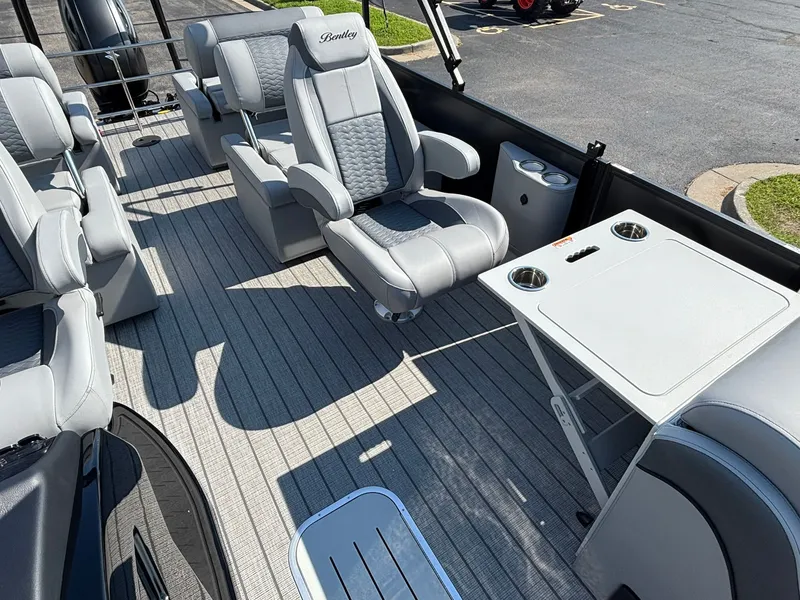 Slide: The Image of Bentley Pontoons 223 Elite QSB 2026 - 25