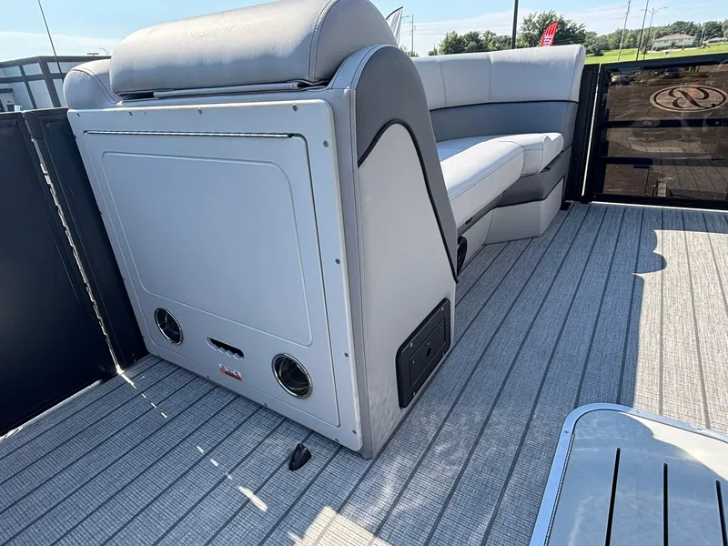 Slide: The Image of Bentley Pontoons 223 Elite QSB 2026 - 27
