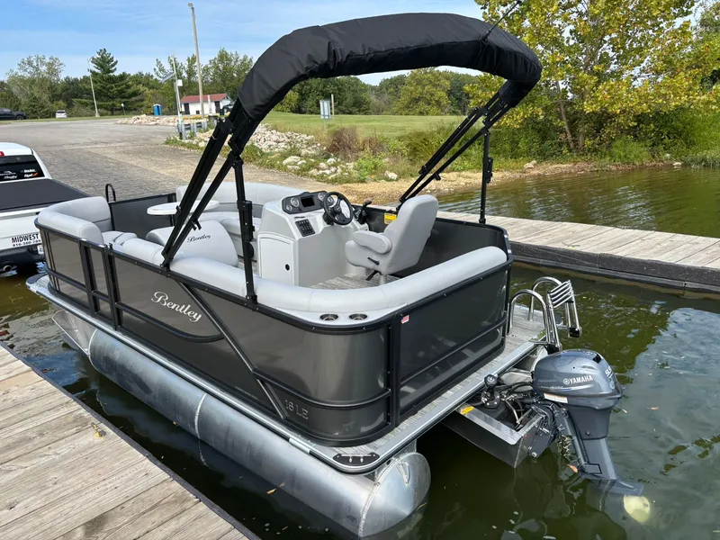 Slide: The Image of Bentley Pontoons 160 LE CR 2026 - 33