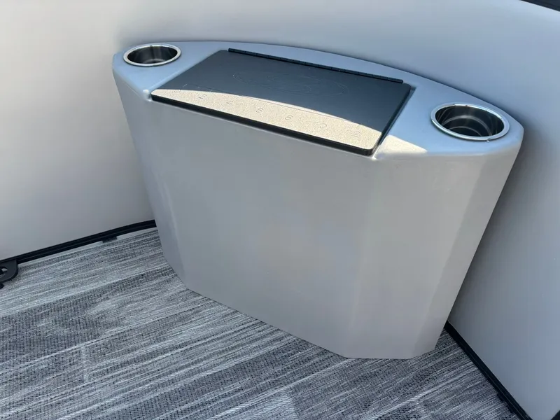 Slide: The Image of Bentley Pontoons 220 fish cwt 2026 - 18