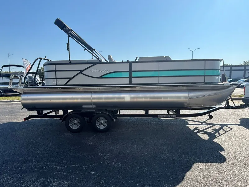 Slide: The Image of Bentley Pontoons 220 fish cwt 2026 - 3