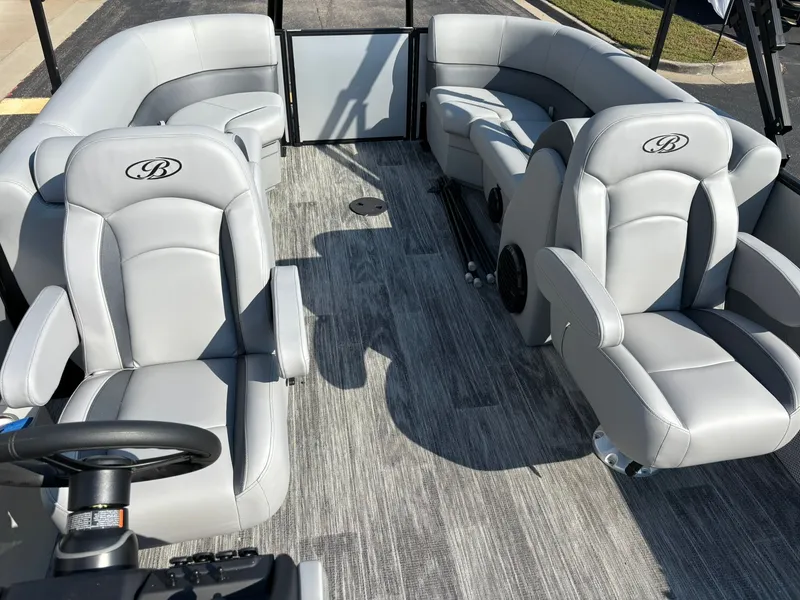 Slide: The Image of Bentley Pontoons 220 fish cwt 2026 - 7