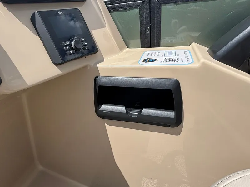 Slide: The Image of Bentley Pontoons 223 LEGACY NAVIGATOR 2026 - 18