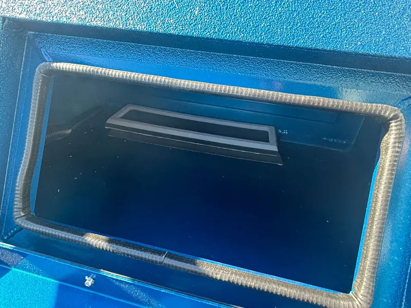 Slide: The Image of SeaArk Easy 200 2026 - 13