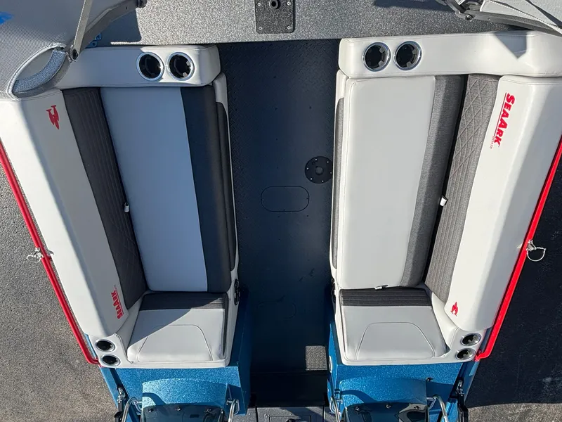 Slide: The Image of SeaArk Easy 200 2026 - 3