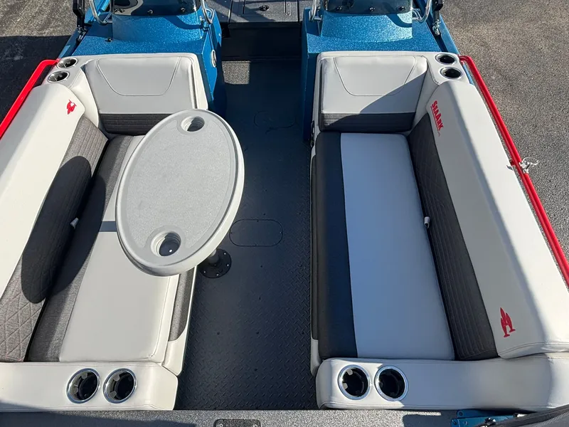 Slide: The Image of SeaArk Easy 200 2026 - 30