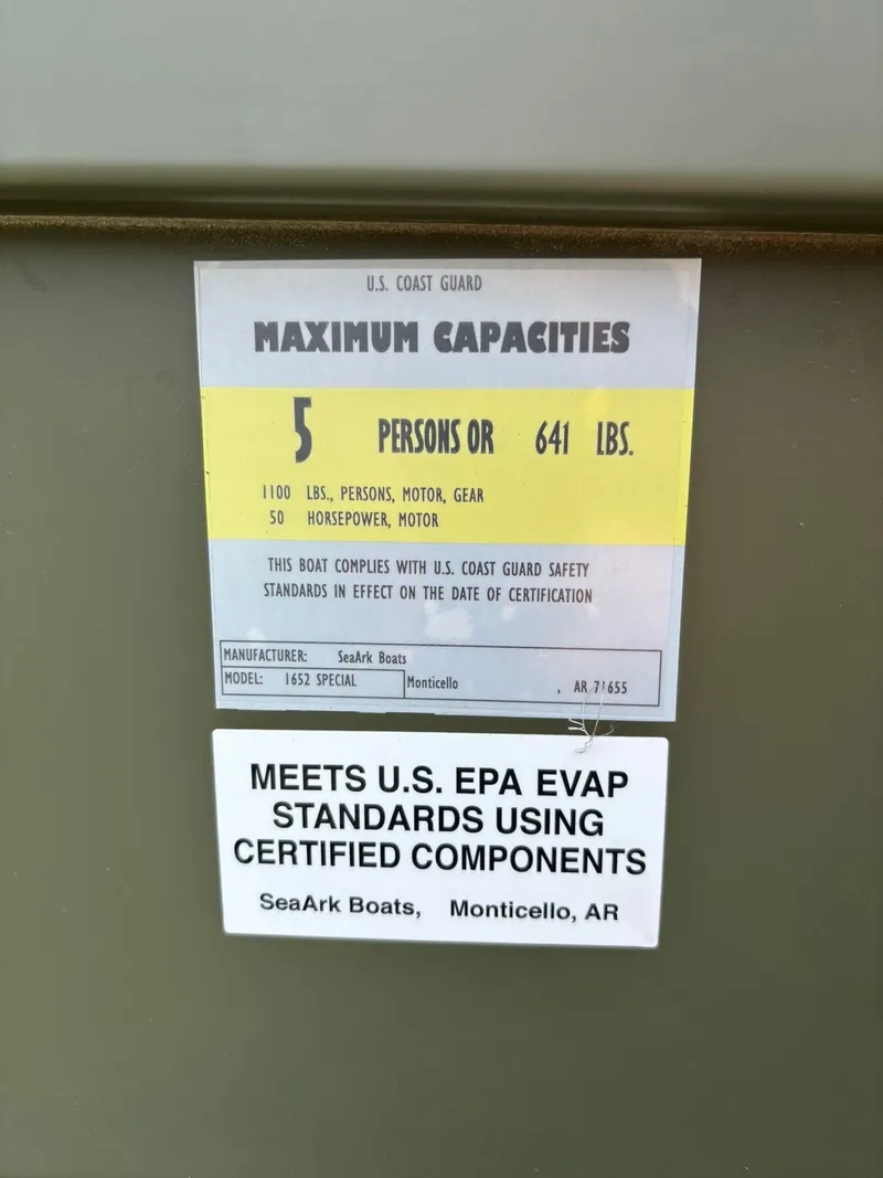 Slide: The Image of SeaArk 1652 Special 2026 - 13