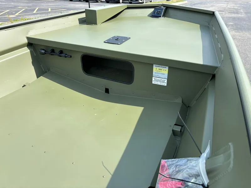 Slide: The Image of SeaArk 1652 Special 2026 - 14