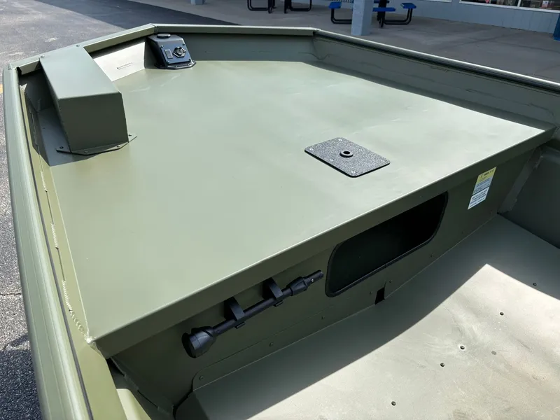 Slide: The Image of SeaArk 1652 Special 2026 - 16