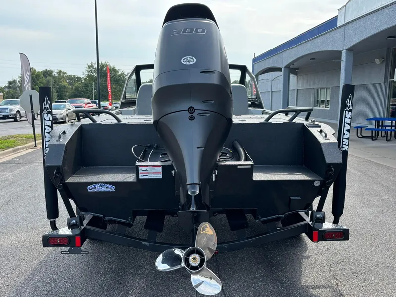 Slide: The Image of SeaArk Dynasty 2.0 2026 - 25