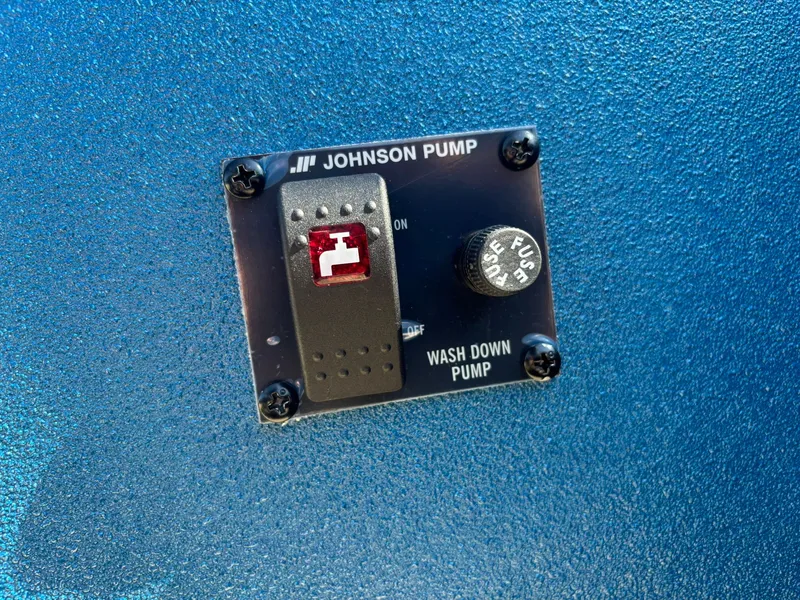 Slide: The Image of SeaArk Pro Cat 200 2026 - 21