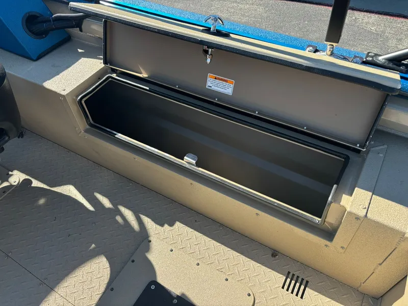 Slide: The Image of SeaArk Pro Cat 200 2026 - 23