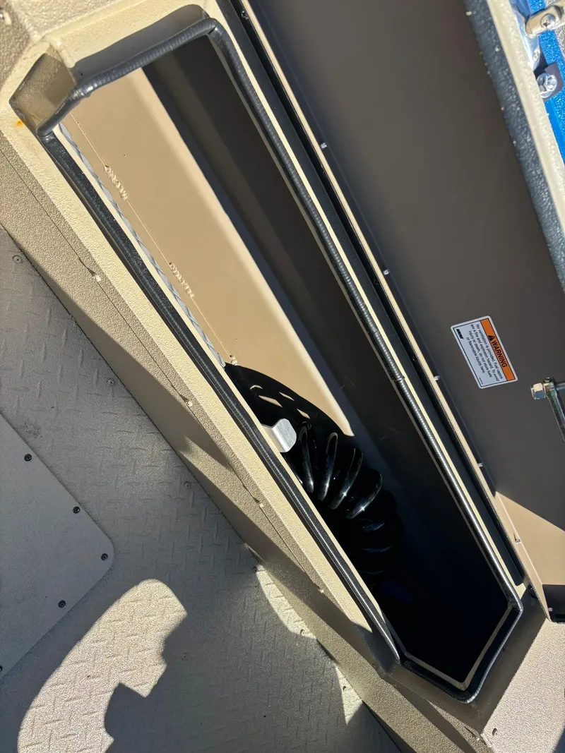 Slide: The Image of SeaArk Pro Cat 200 2026 - 24