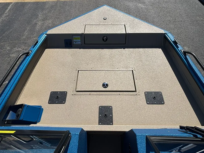 Slide: The Image of SeaArk Pro Cat 200 2026 - 36