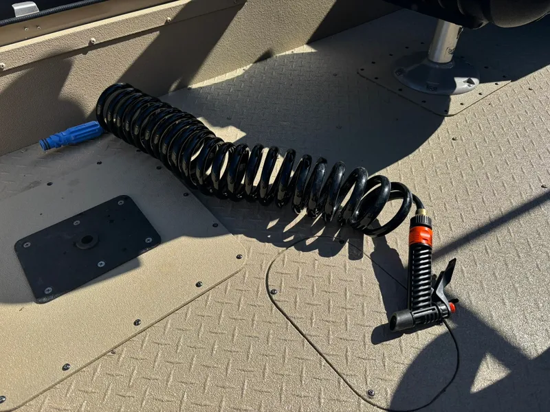 Slide: The Image of SeaArk Pro Cat 200 2026 - 38