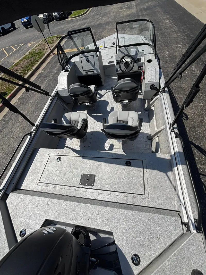 Slide: The Image of SeaArk Protege 200 2026 - 13