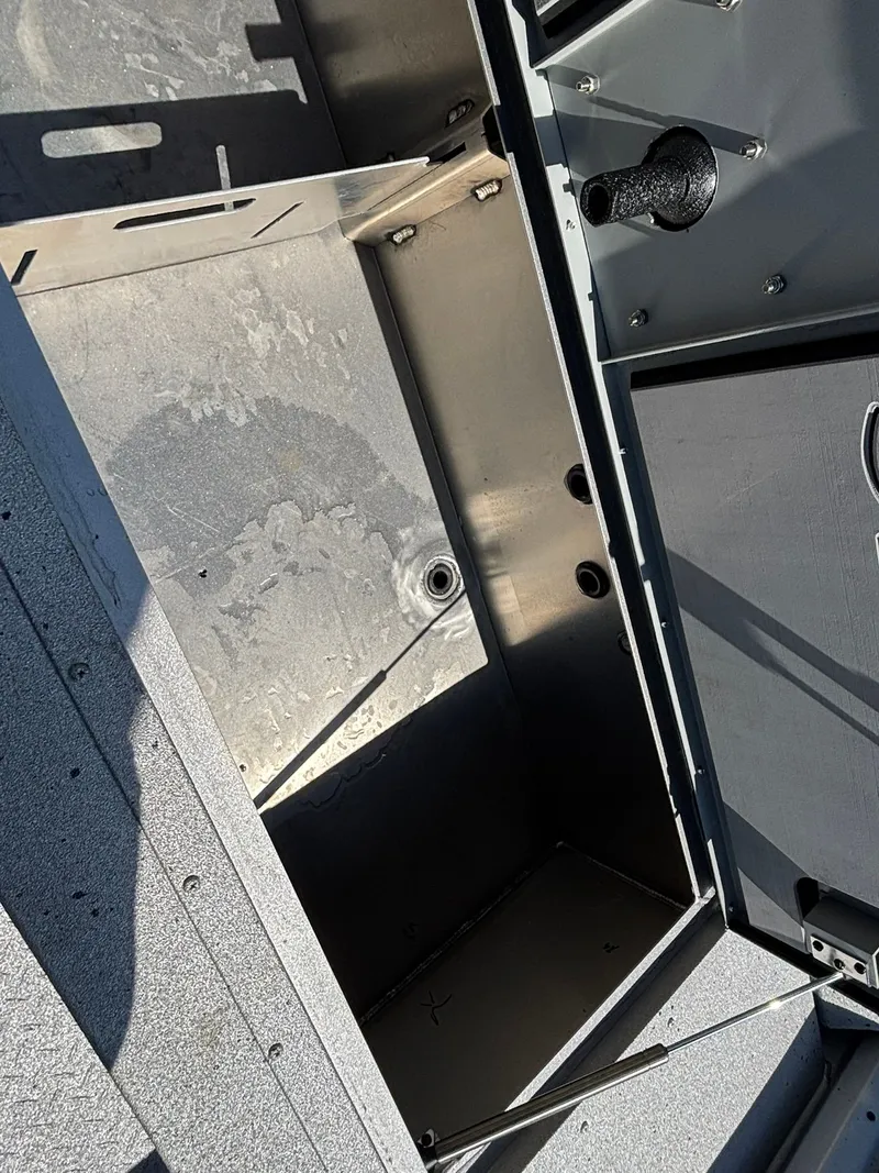 Slide: The Image of SeaArk Protege 200 2026 - 16