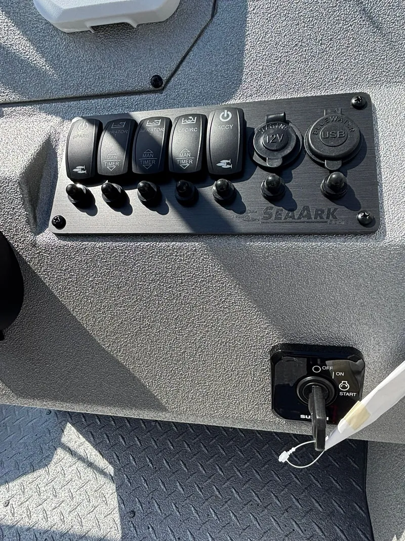 Slide: The Image of SeaArk Protege 200 2026 - 19