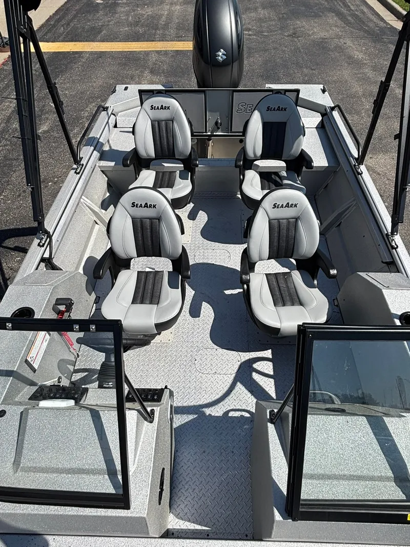 Slide: The Image of SeaArk Protege 200 2026 - 3