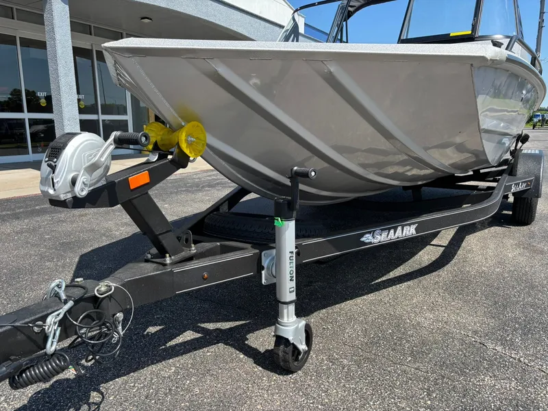 Slide: The Image of SeaArk Protege 200 2026 - 9