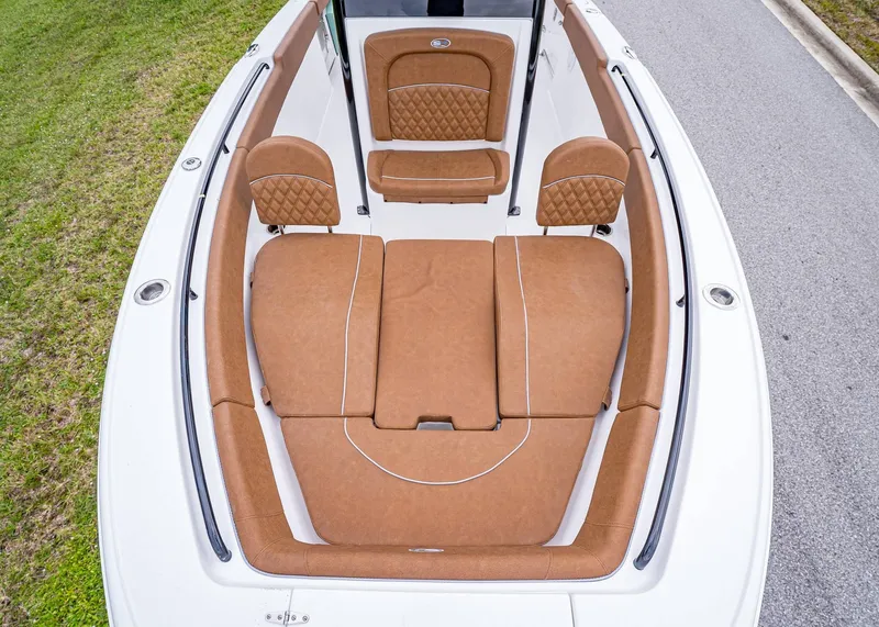 Slide: The Image of Sea Hunt Ultra 255 SE 2026 - 24