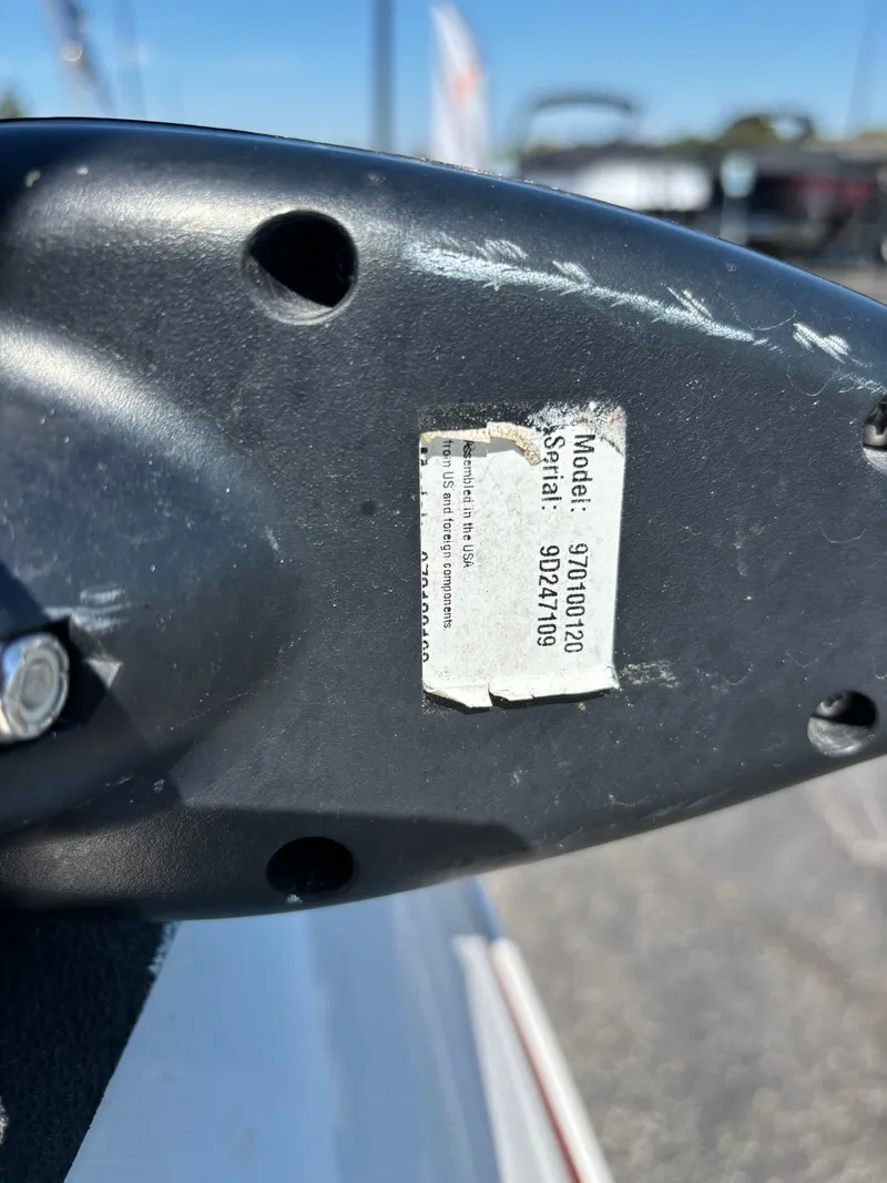 Slide: The Image of Tracker TAHOE 215 2014 - 23